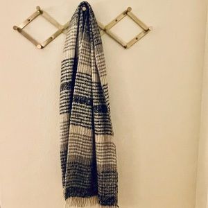 Loft acrylic grey plaid fringe scarf